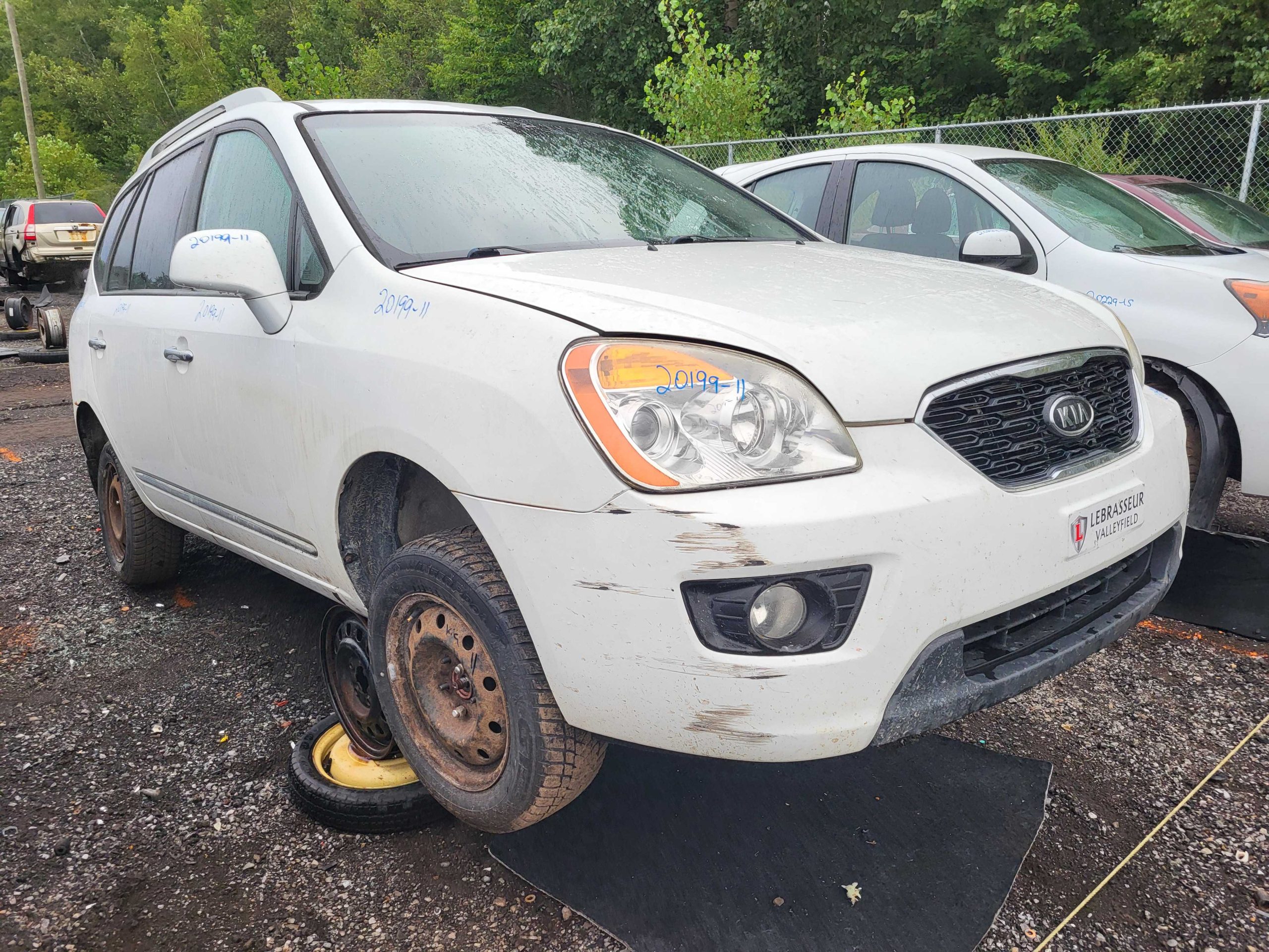KIA RONDO 2011
