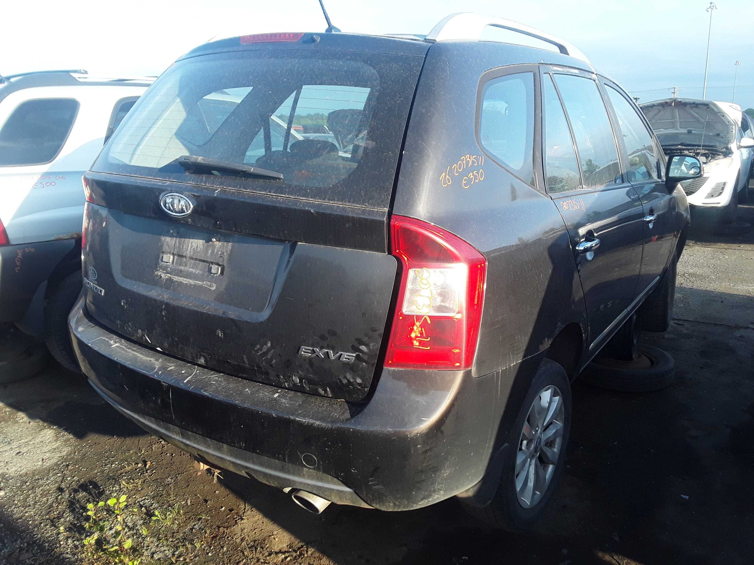 KIA RONDO 2011