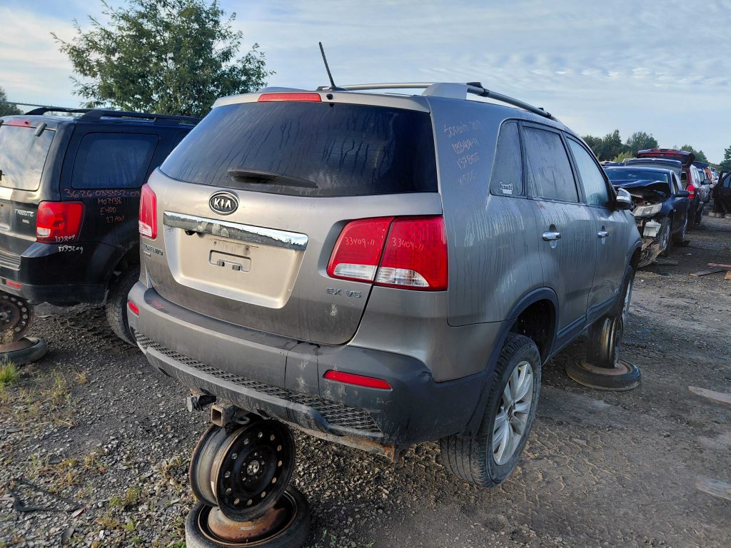 KIA SORENTO 2011