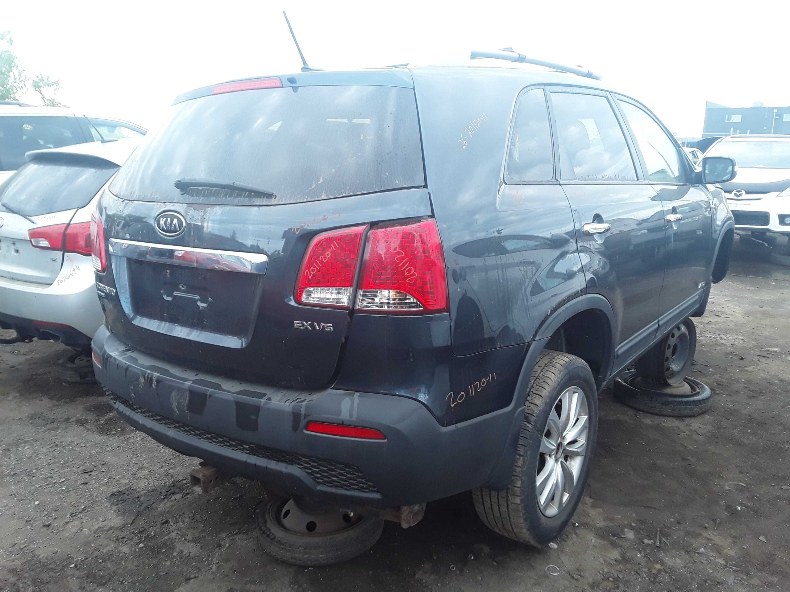 KIA SORENTO 2011