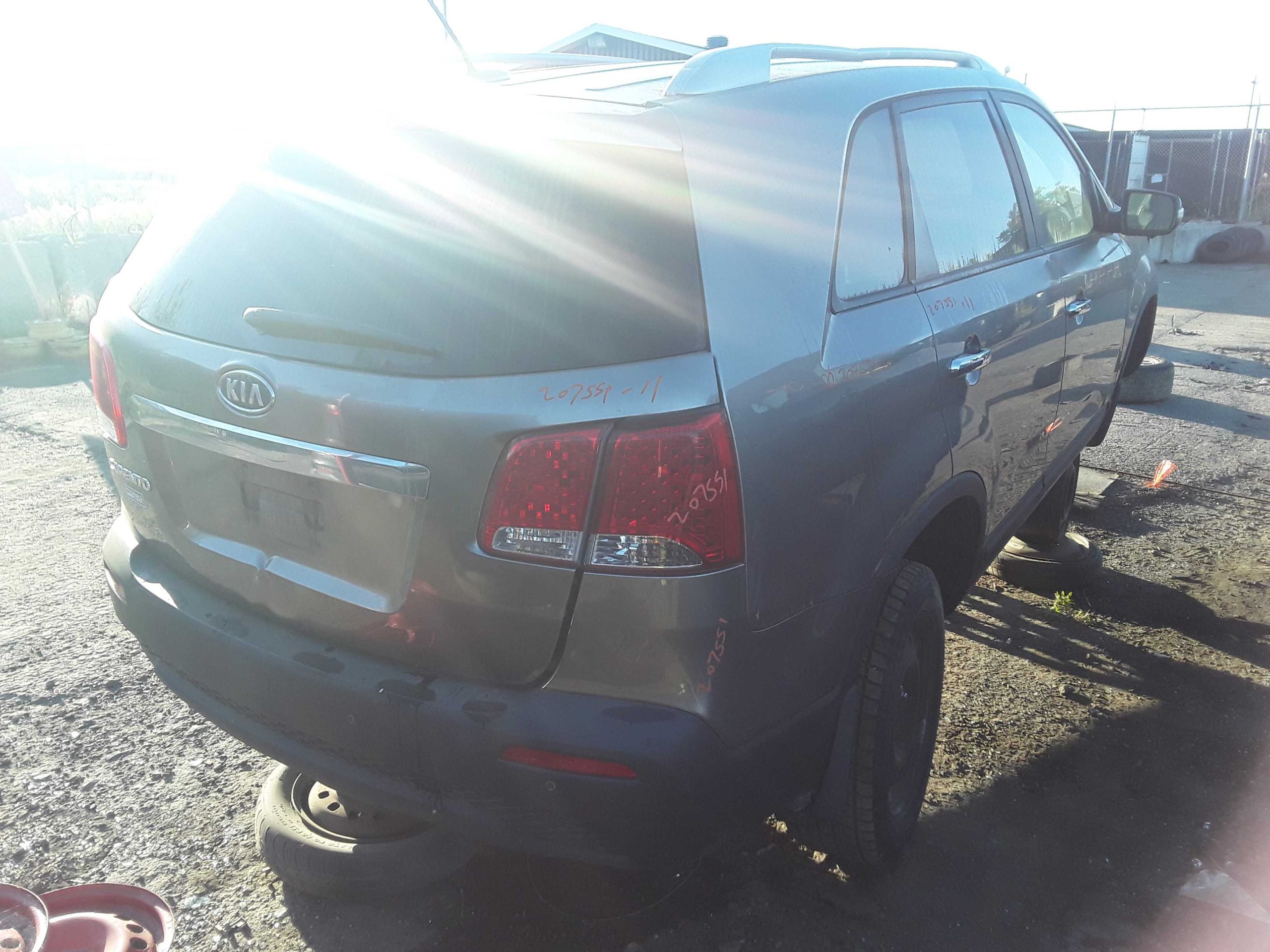 KIA SORENTO 2011