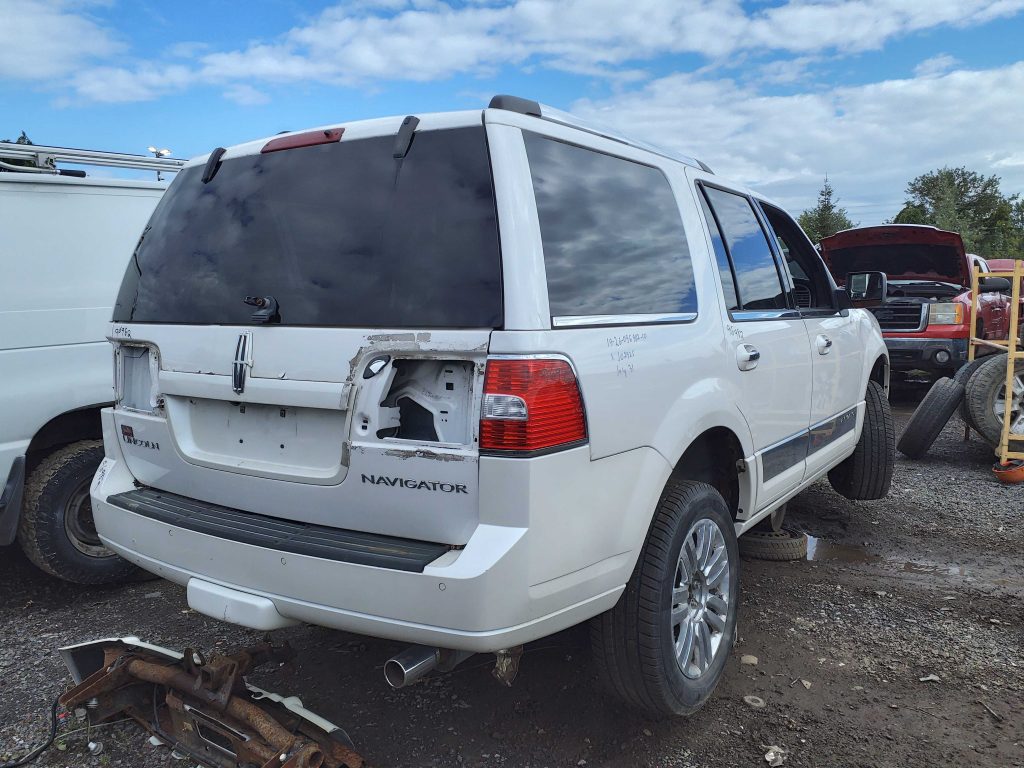 LINCOLN NAVIGATOR 2010