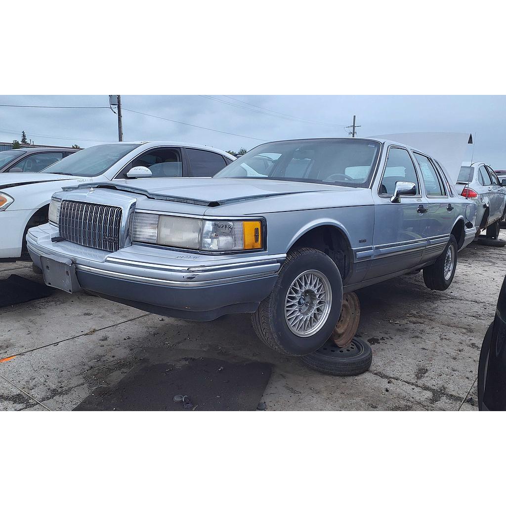 LINCOLN TOWN CAR 1994