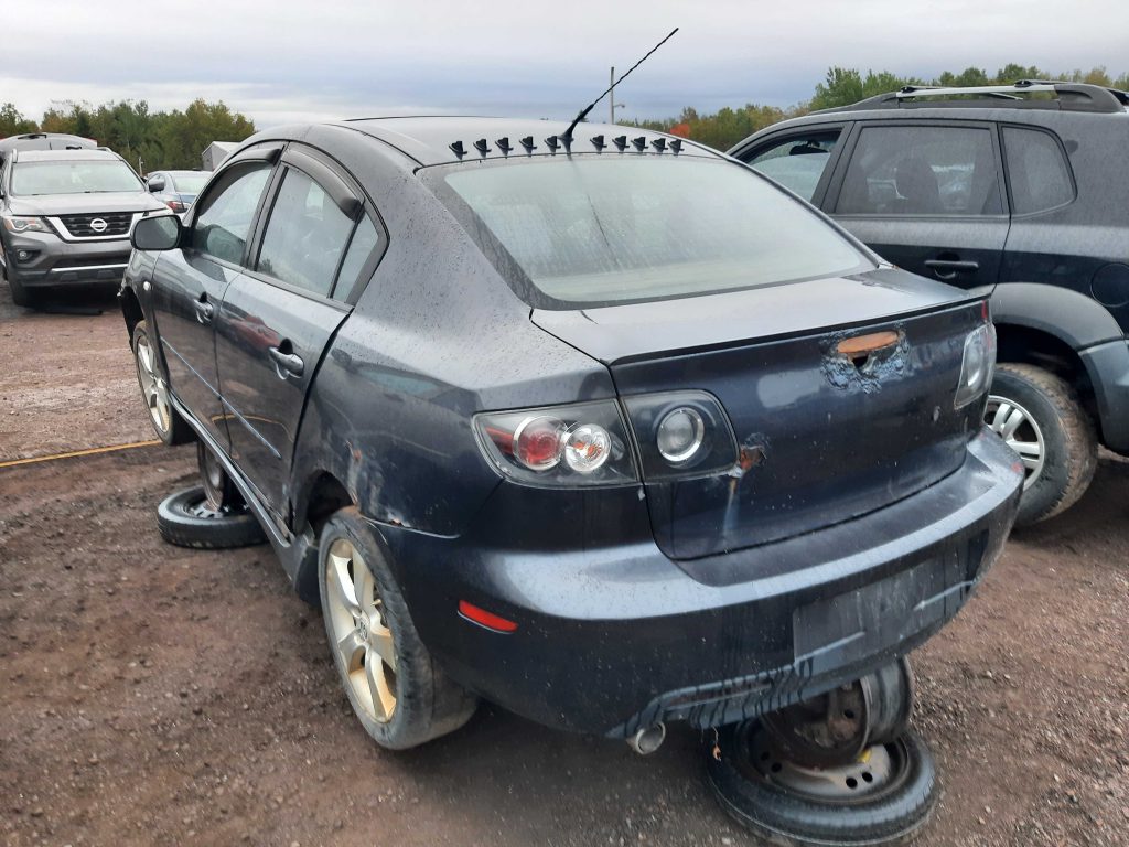 MAZDA MAZDA3 2005