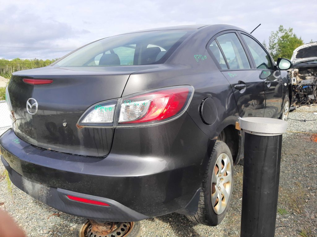 MAZDA MAZDA3 2010