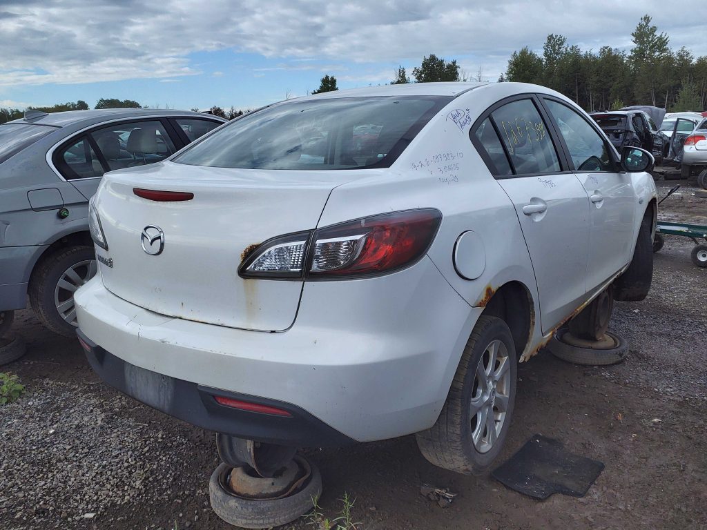 MAZDA MAZDA3 2010