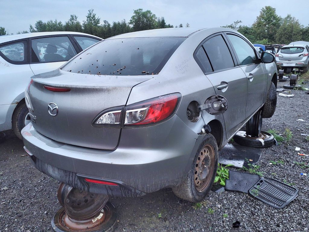 MAZDA MAZDA3 2010