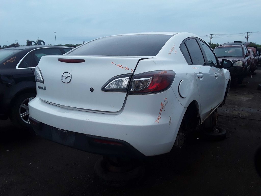 MAZDA MAZDA3 2010