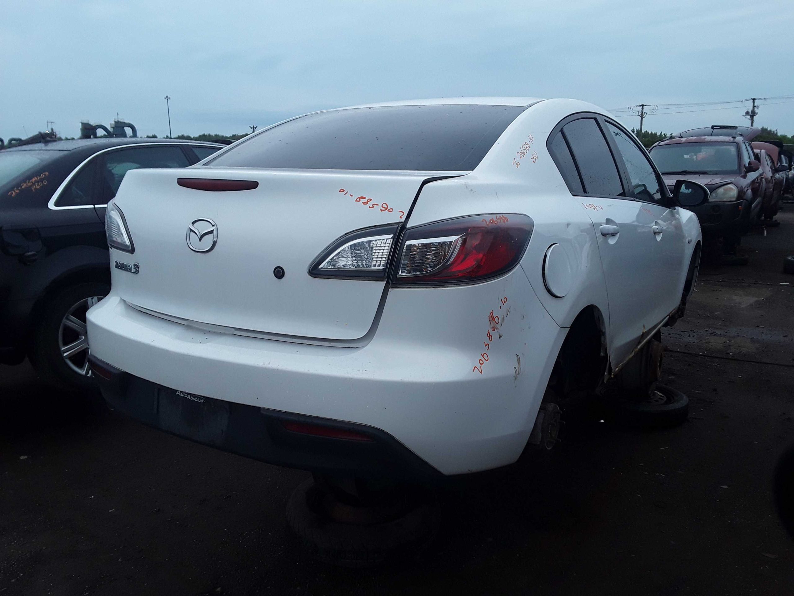 MAZDA MAZDA3 2010