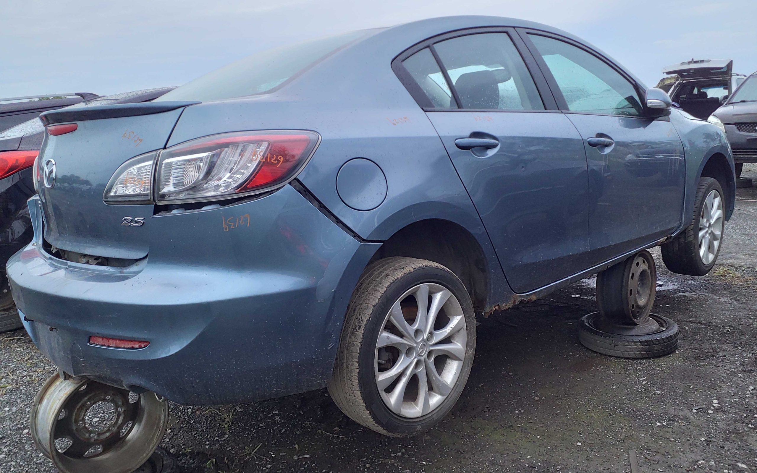 MAZDA MAZDA3 2010