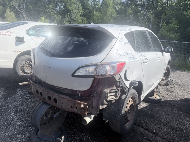 MAZDA MAZDA3 2010