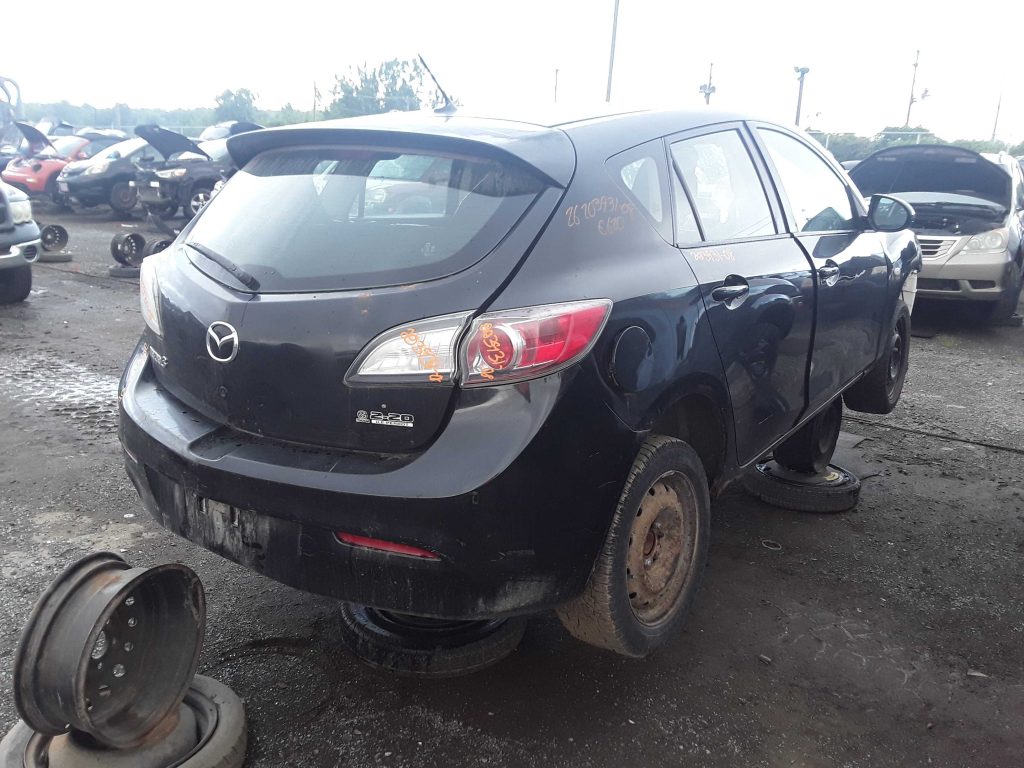 MAZDA MAZDA3 2010