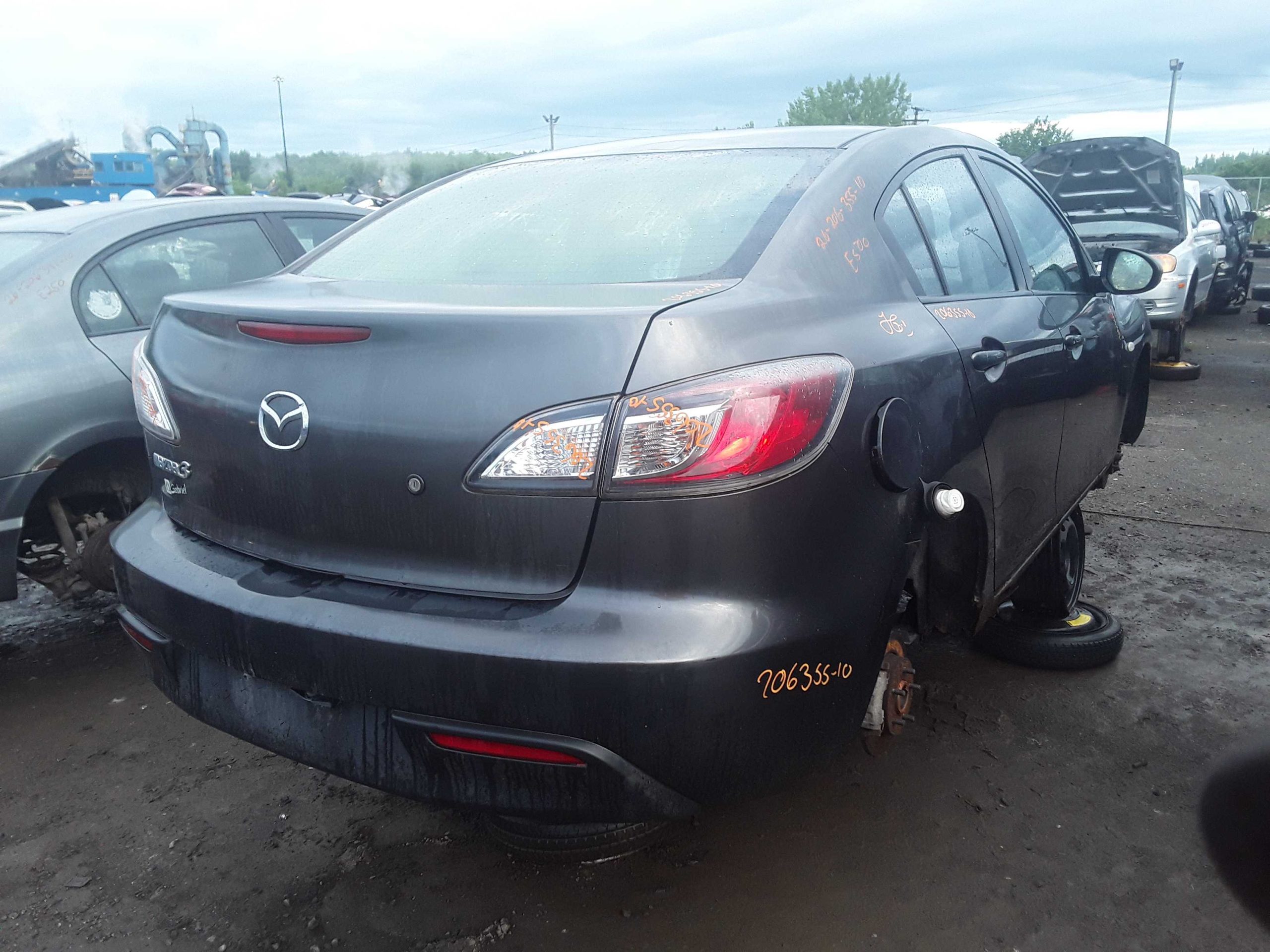 MAZDA MAZDA3 2010