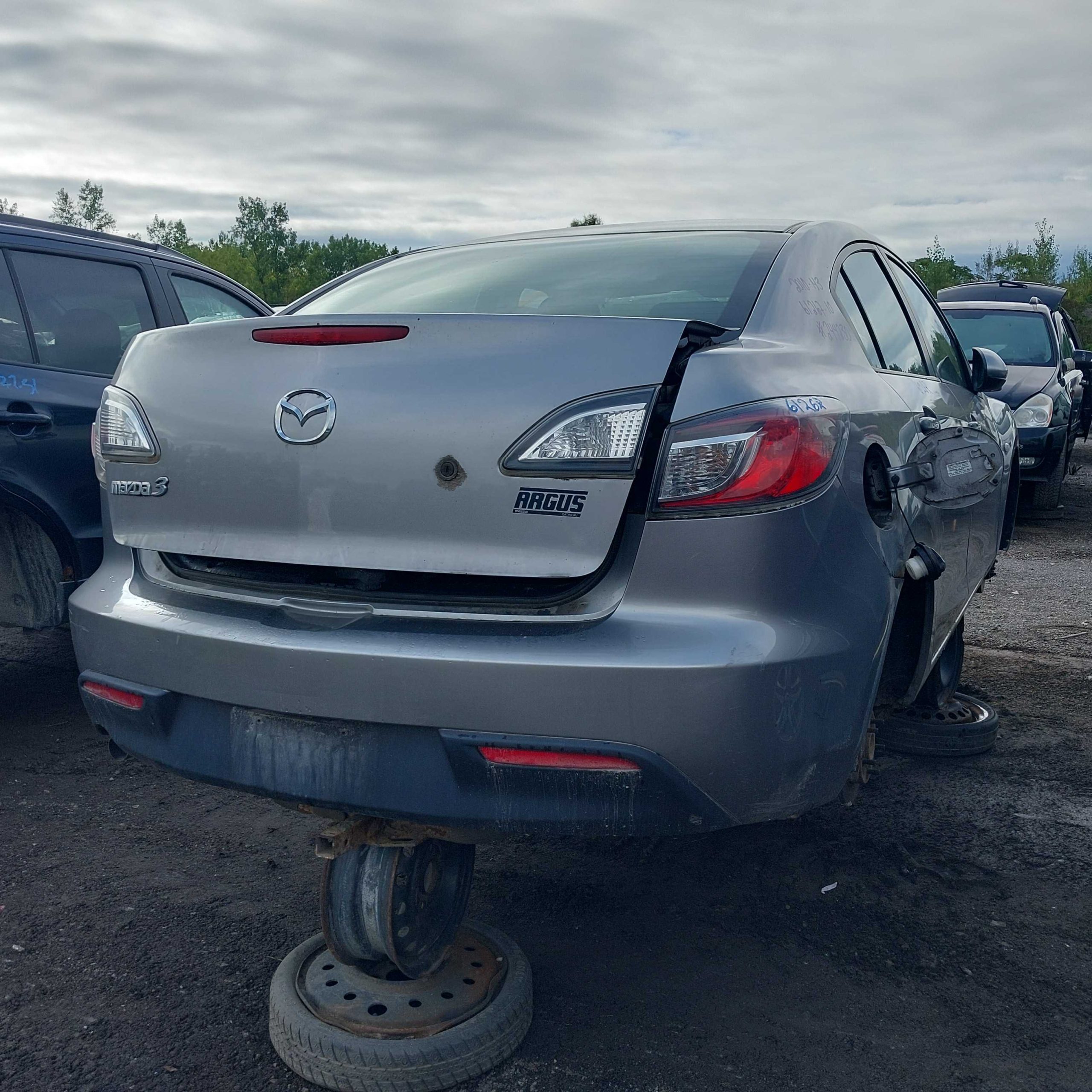 MAZDA MAZDA3 2010