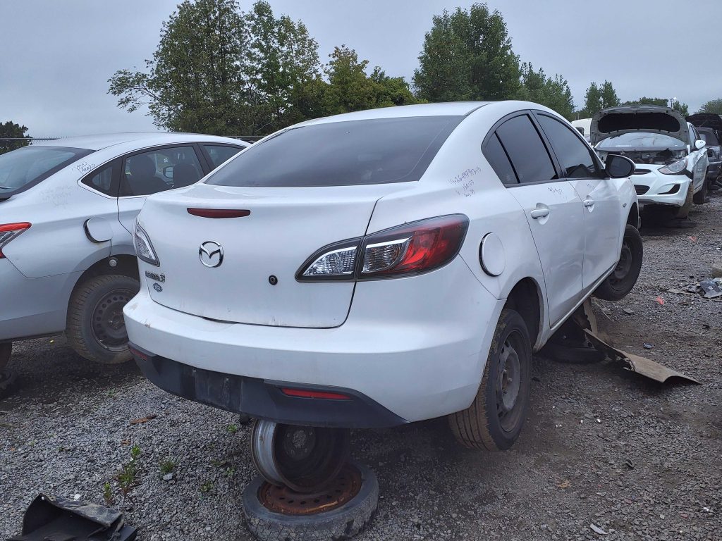 MAZDA MAZDA3 2010