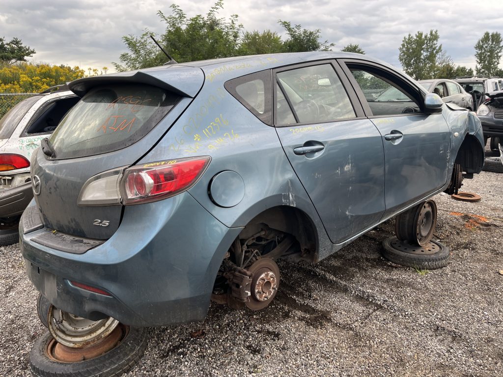 MAZDA MAZDA3 2010