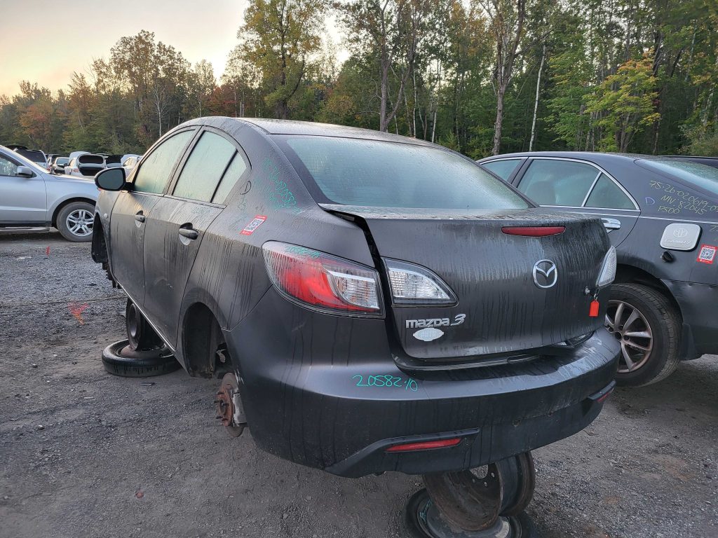 MAZDA MAZDA3 2010