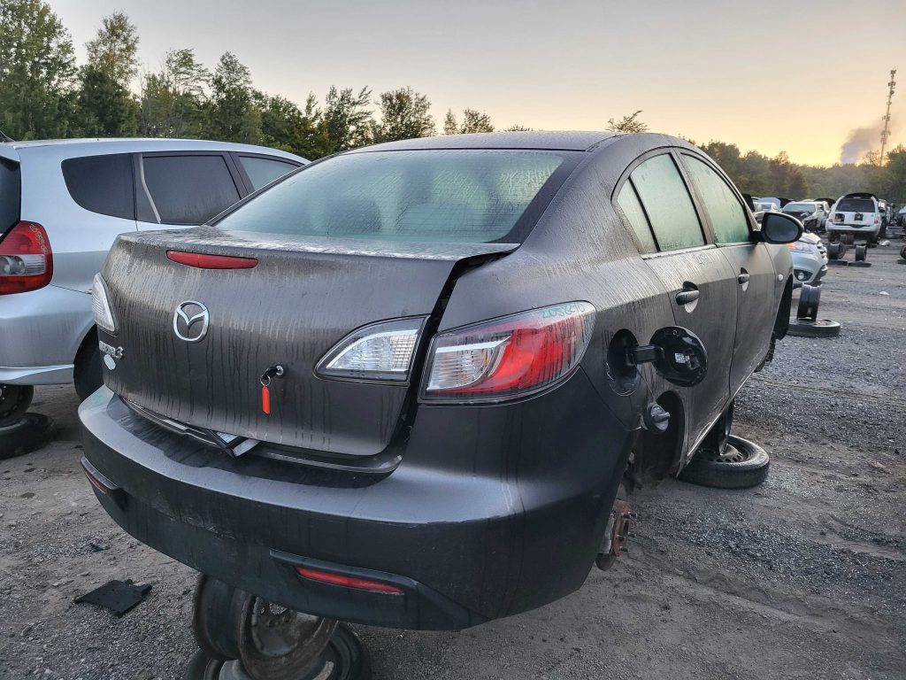 MAZDA MAZDA3 2010