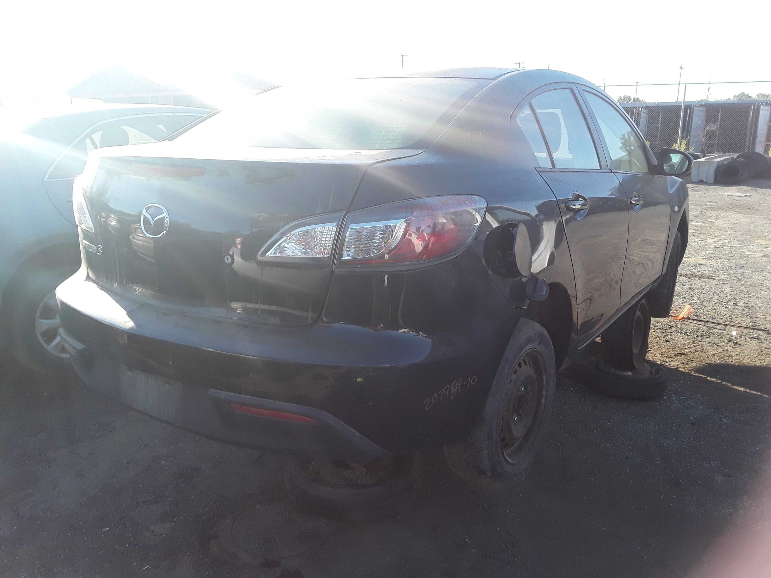 MAZDA MAZDA3 2010