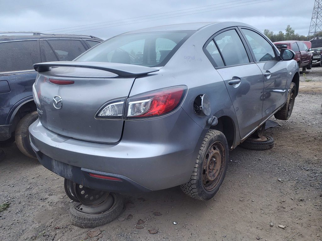 MAZDA MAZDA3 2010