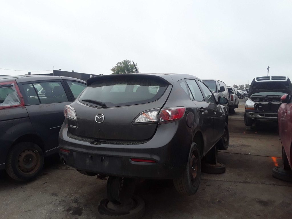 MAZDA MAZDA3 2010