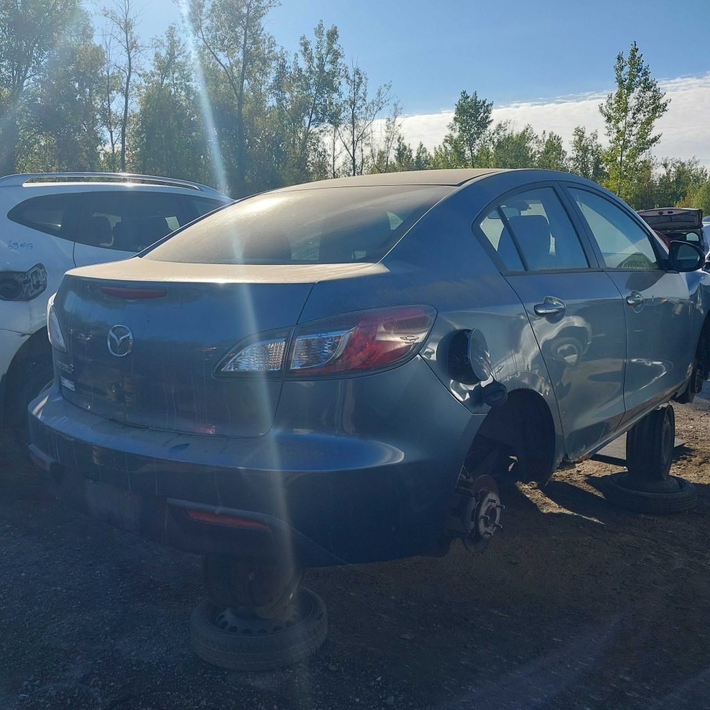 MAZDA MAZDA3 2010