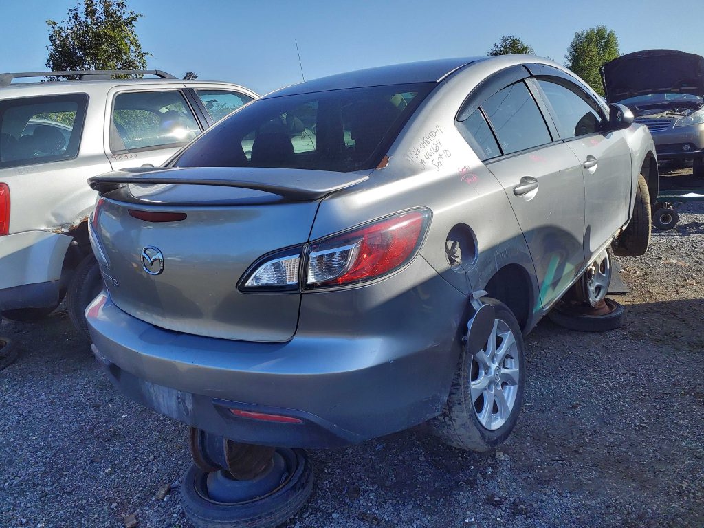 MAZDA MAZDA3 2011