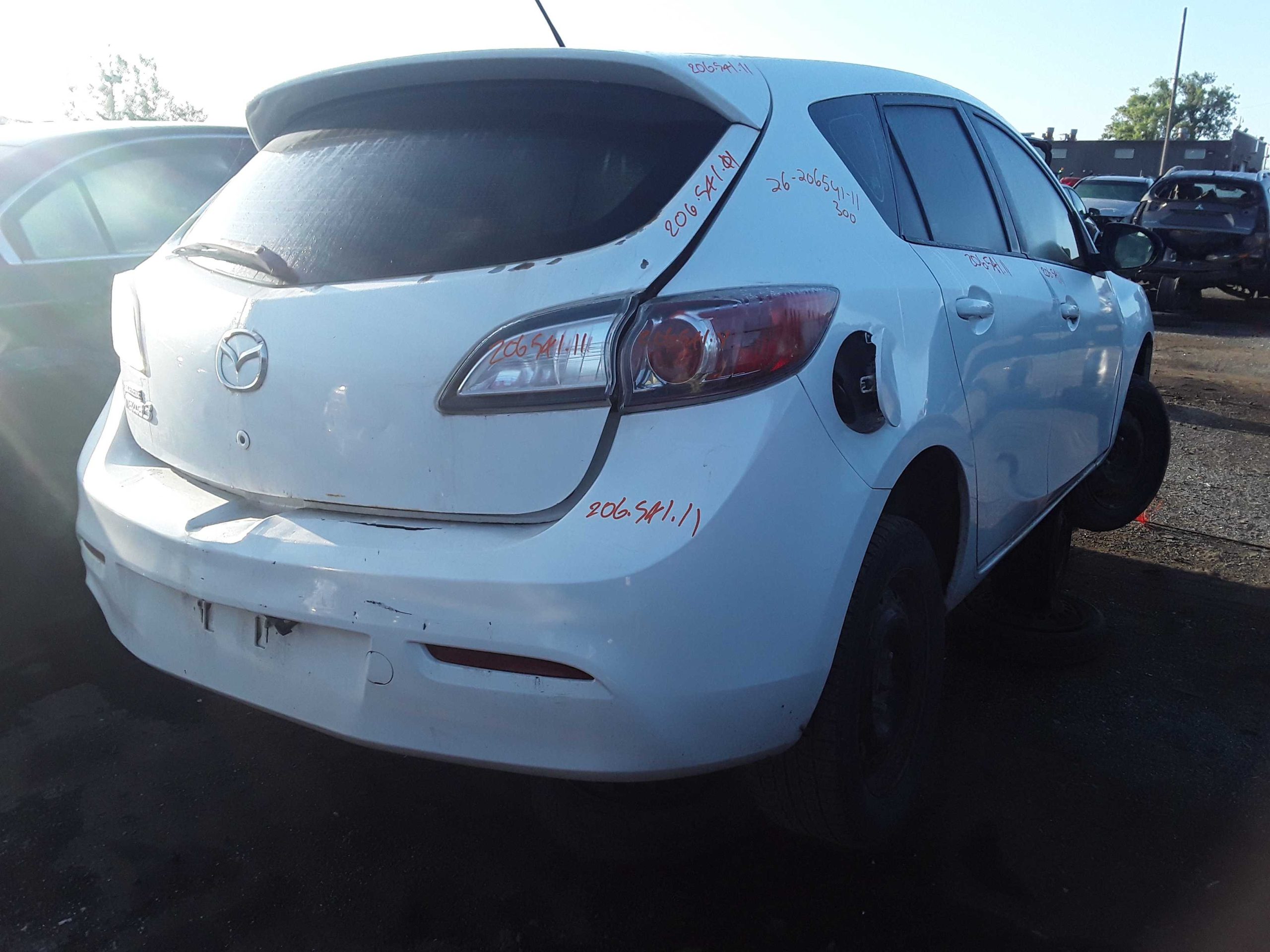MAZDA MAZDA3 2011