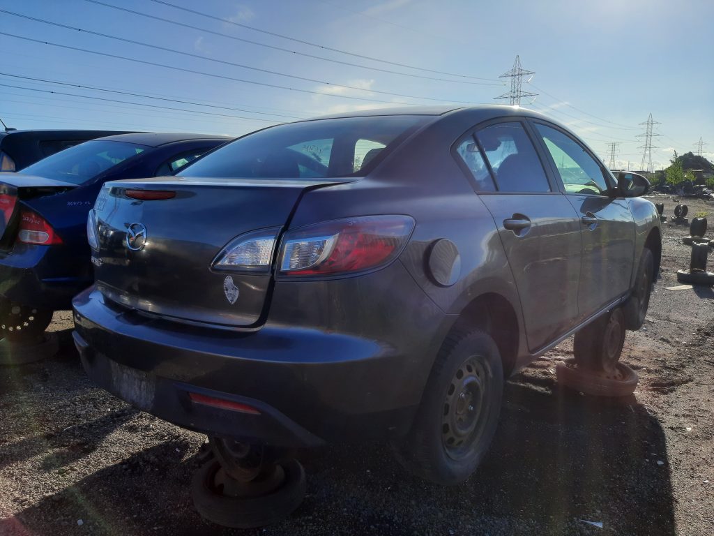 MAZDA MAZDA3 2011