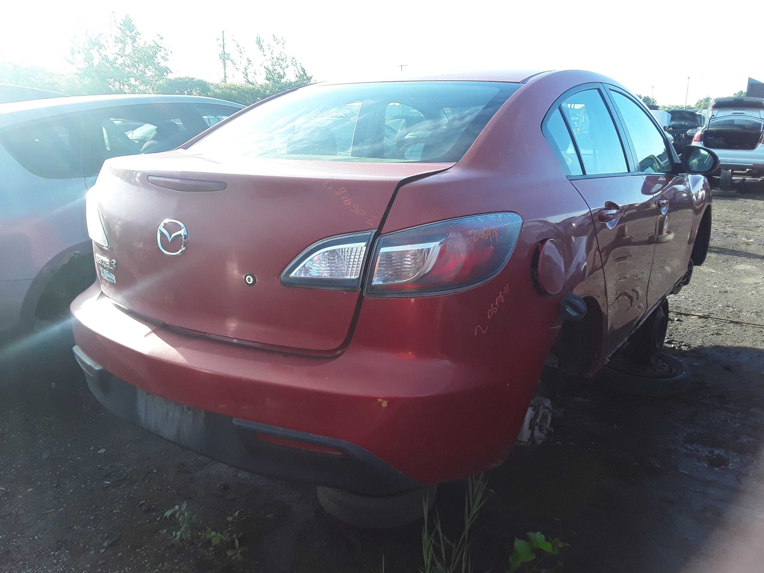 MAZDA MAZDA3 2011