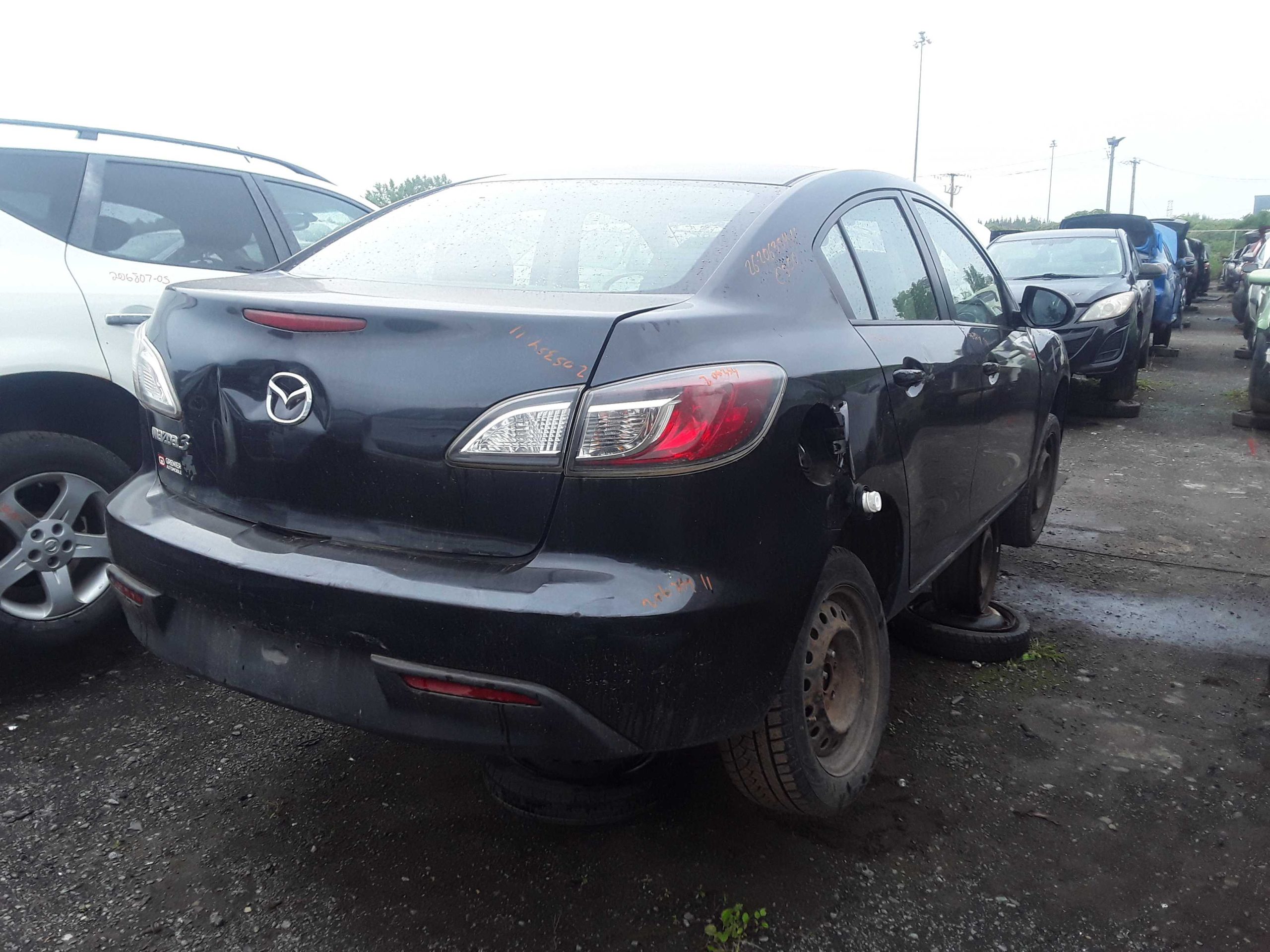 MAZDA MAZDA3 2011