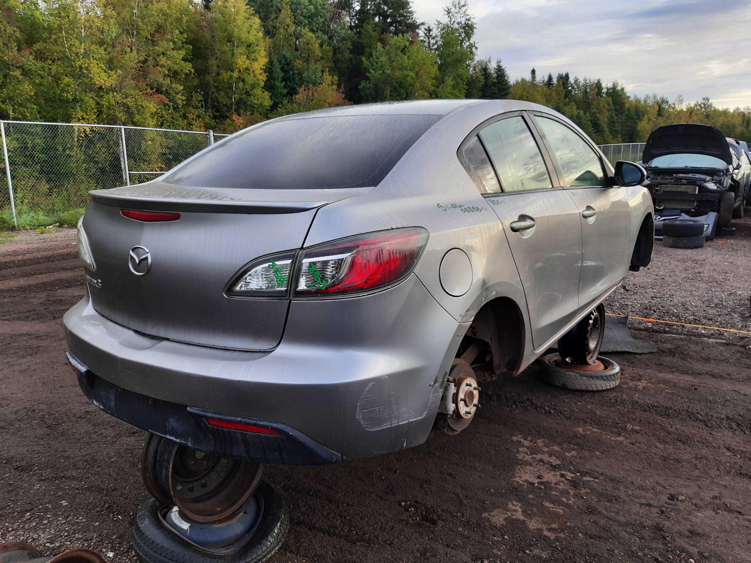 MAZDA MAZDA3 2011