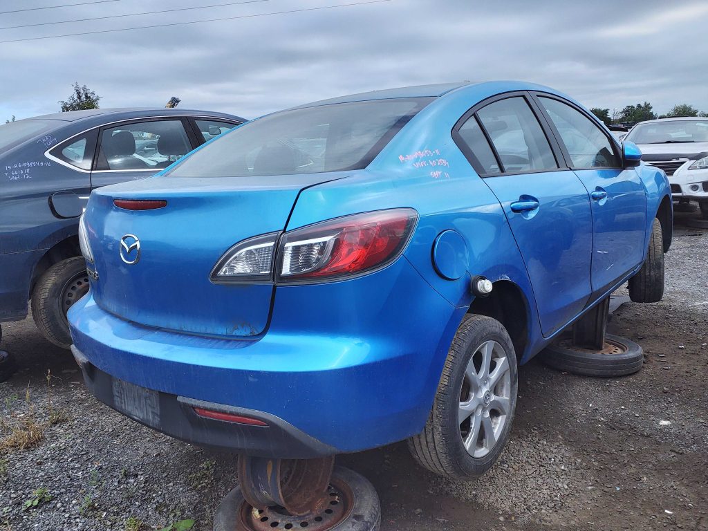 MAZDA MAZDA3 2011