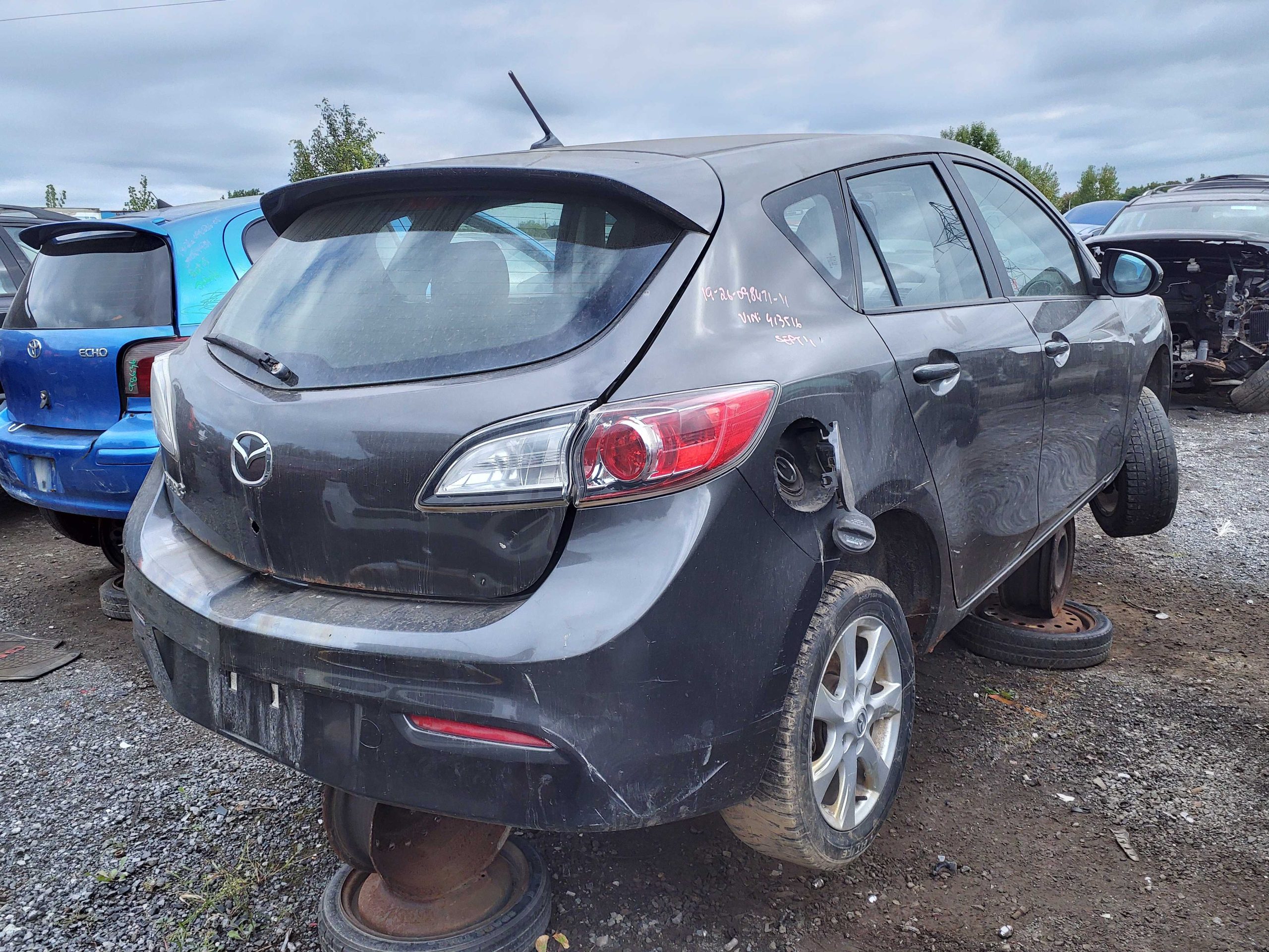 MAZDA MAZDA3 2011