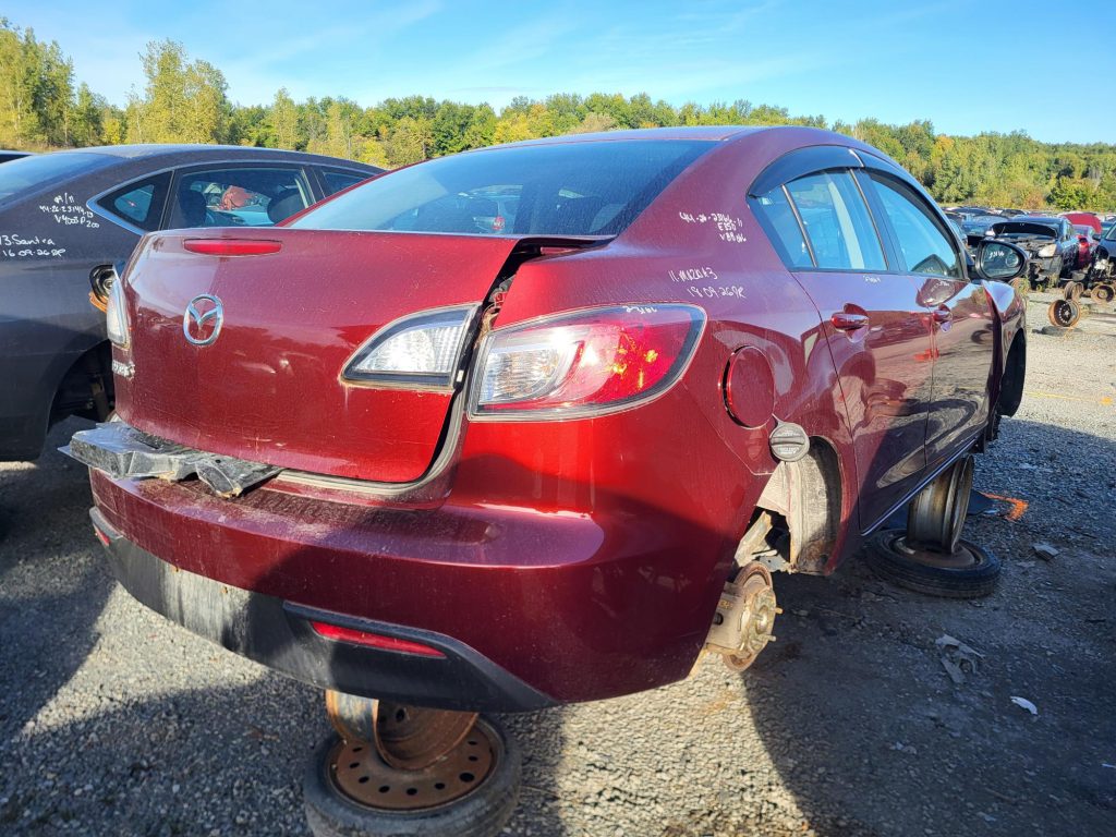 MAZDA MAZDA3 2011