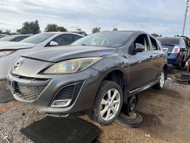 MAZDA MAZDA3 2011