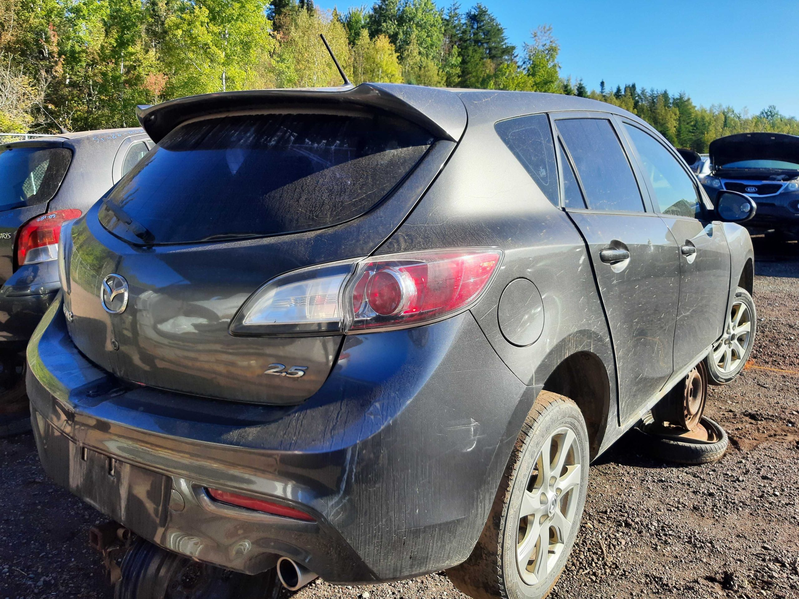 MAZDA MAZDA3 2011