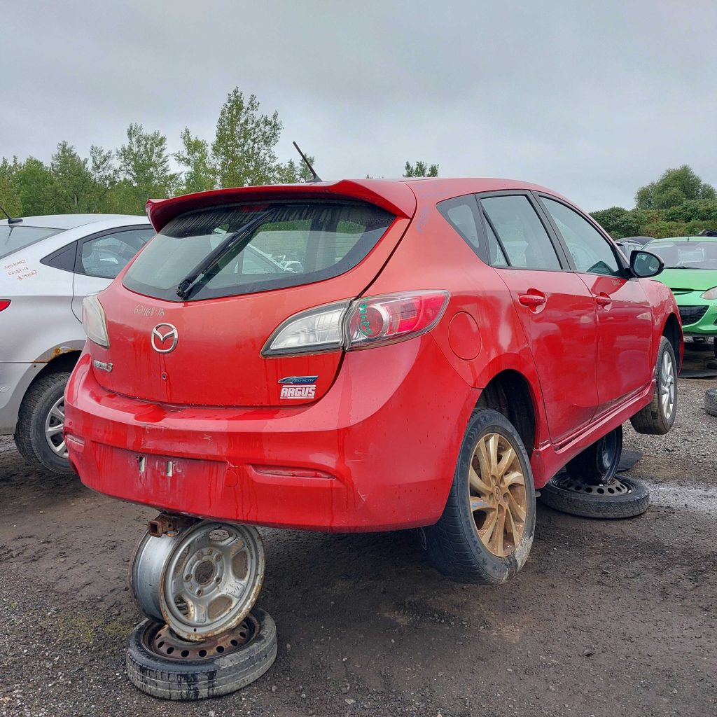MAZDA MAZDA3 2012