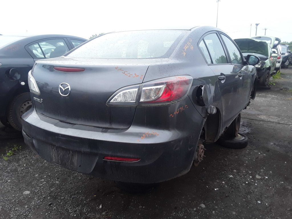 MAZDA MAZDA3 2012