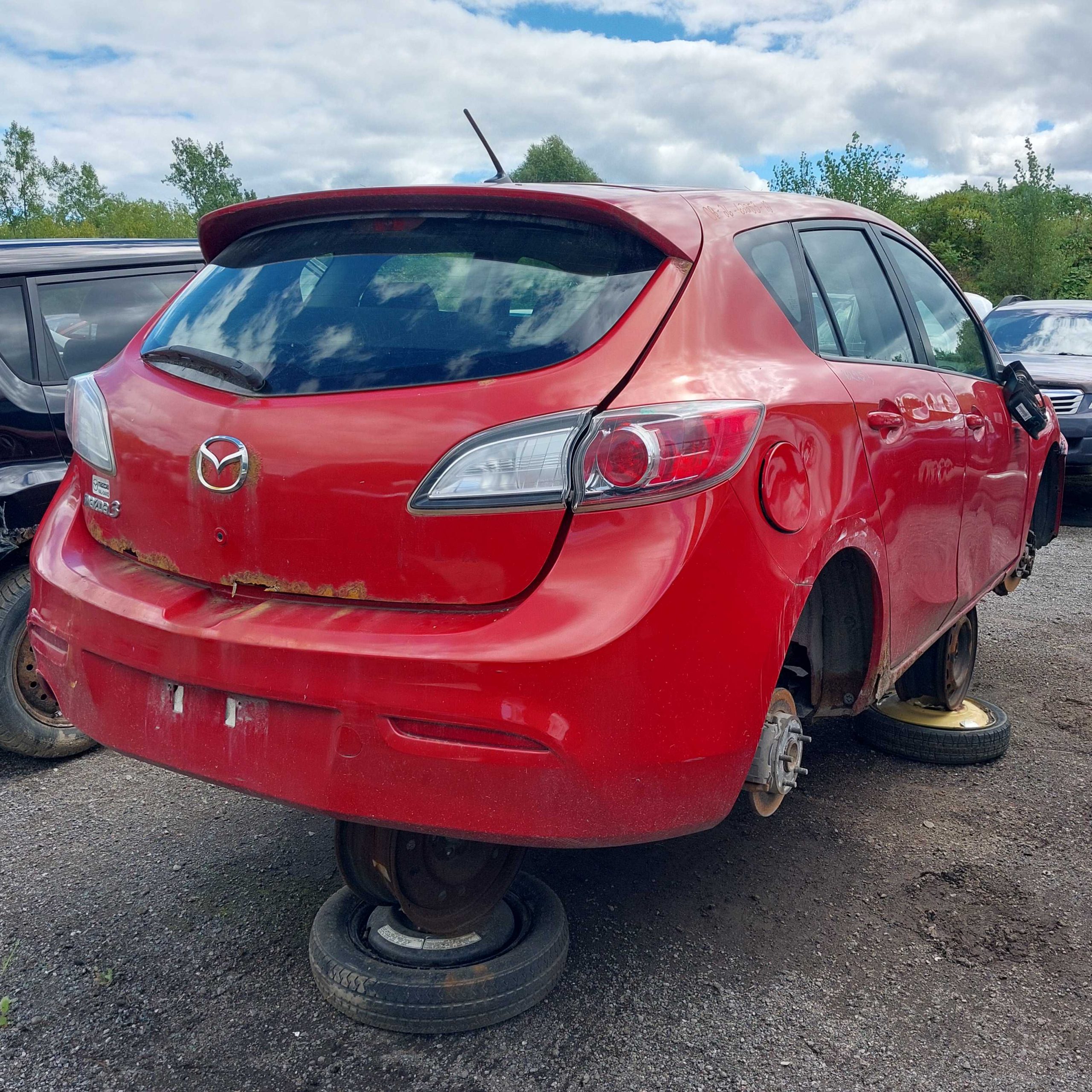 MAZDA MAZDA3 2012