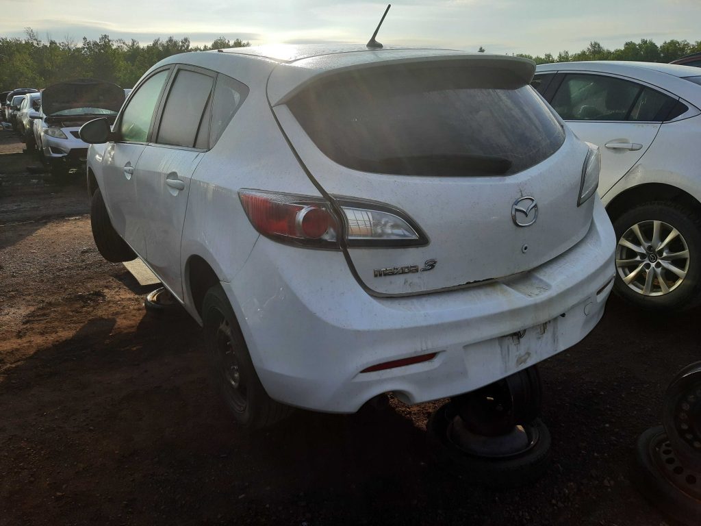 MAZDA MAZDA3 2012