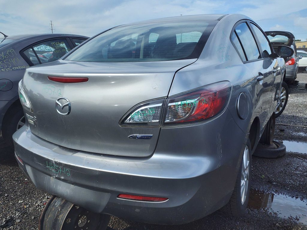 MAZDA MAZDA3 2012