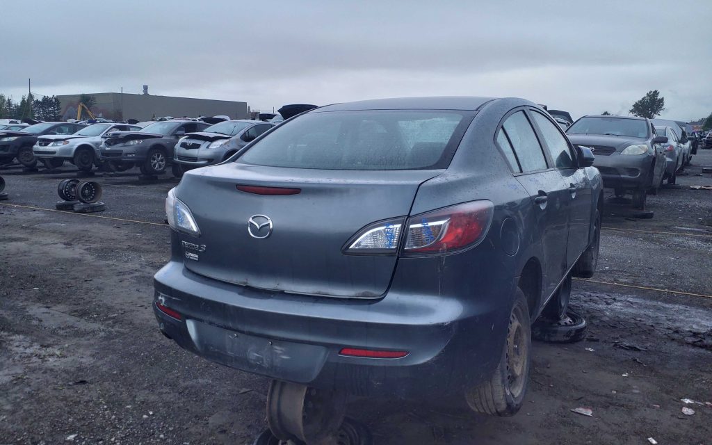 MAZDA MAZDA3 2012