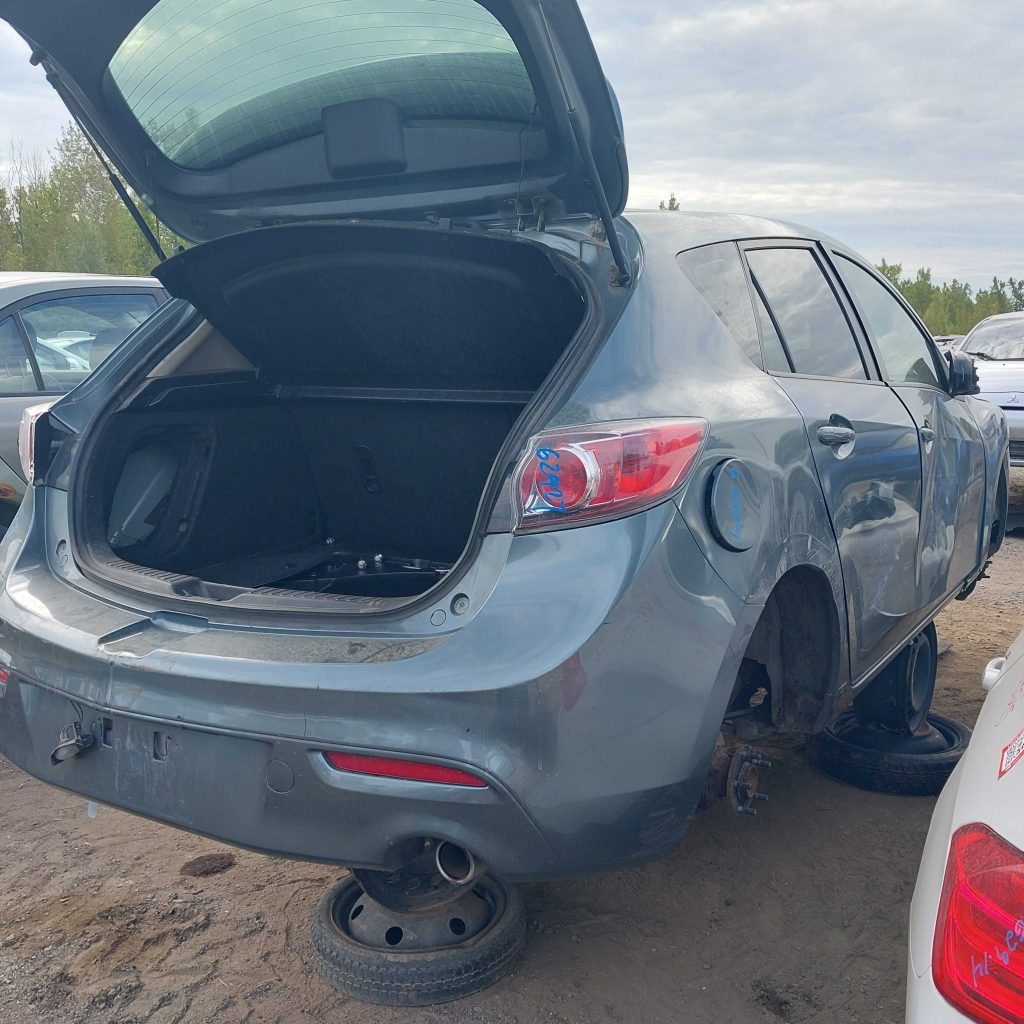 MAZDA MAZDA3 2012