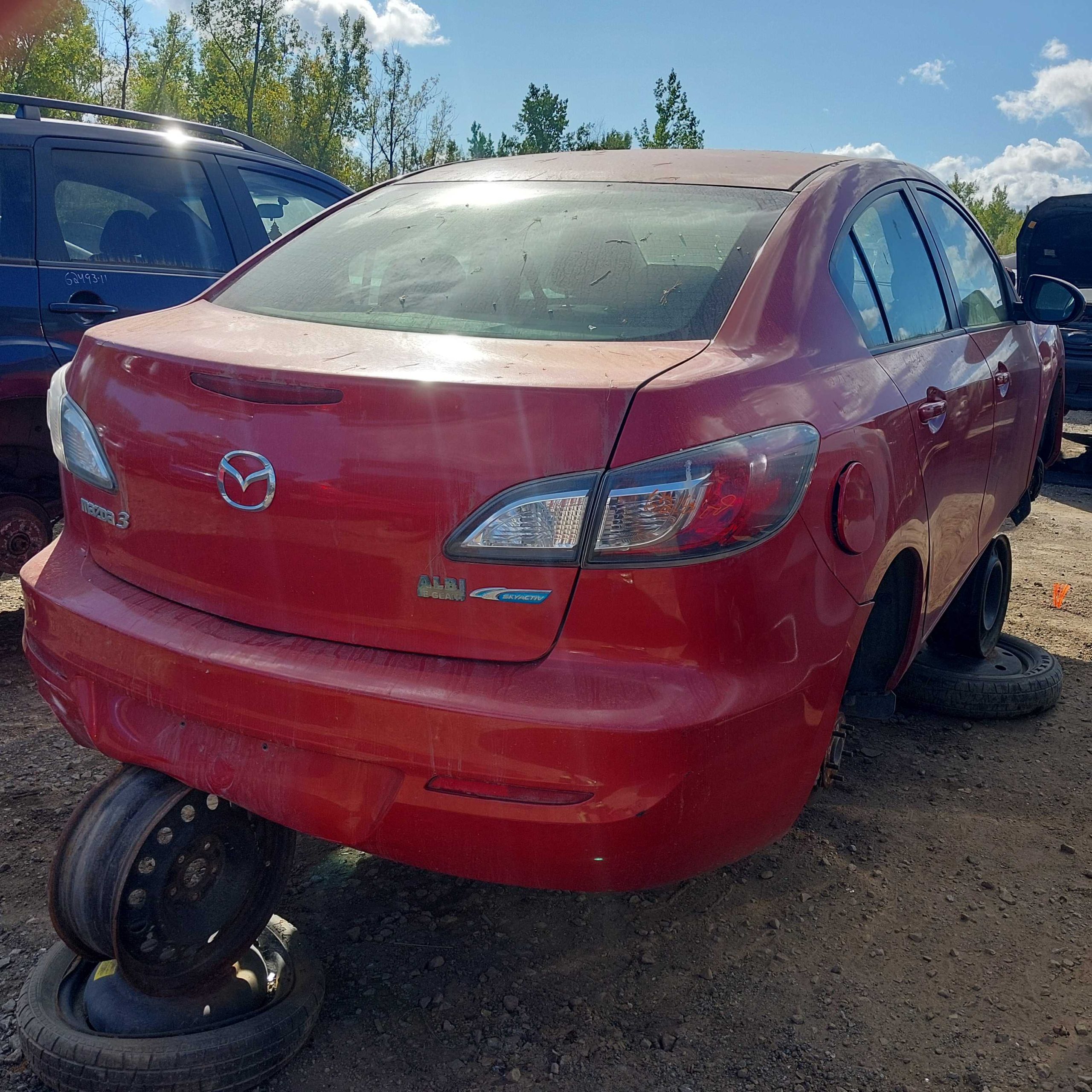 MAZDA MAZDA3 2012