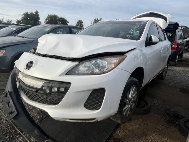 MAZDA MAZDA3 2012