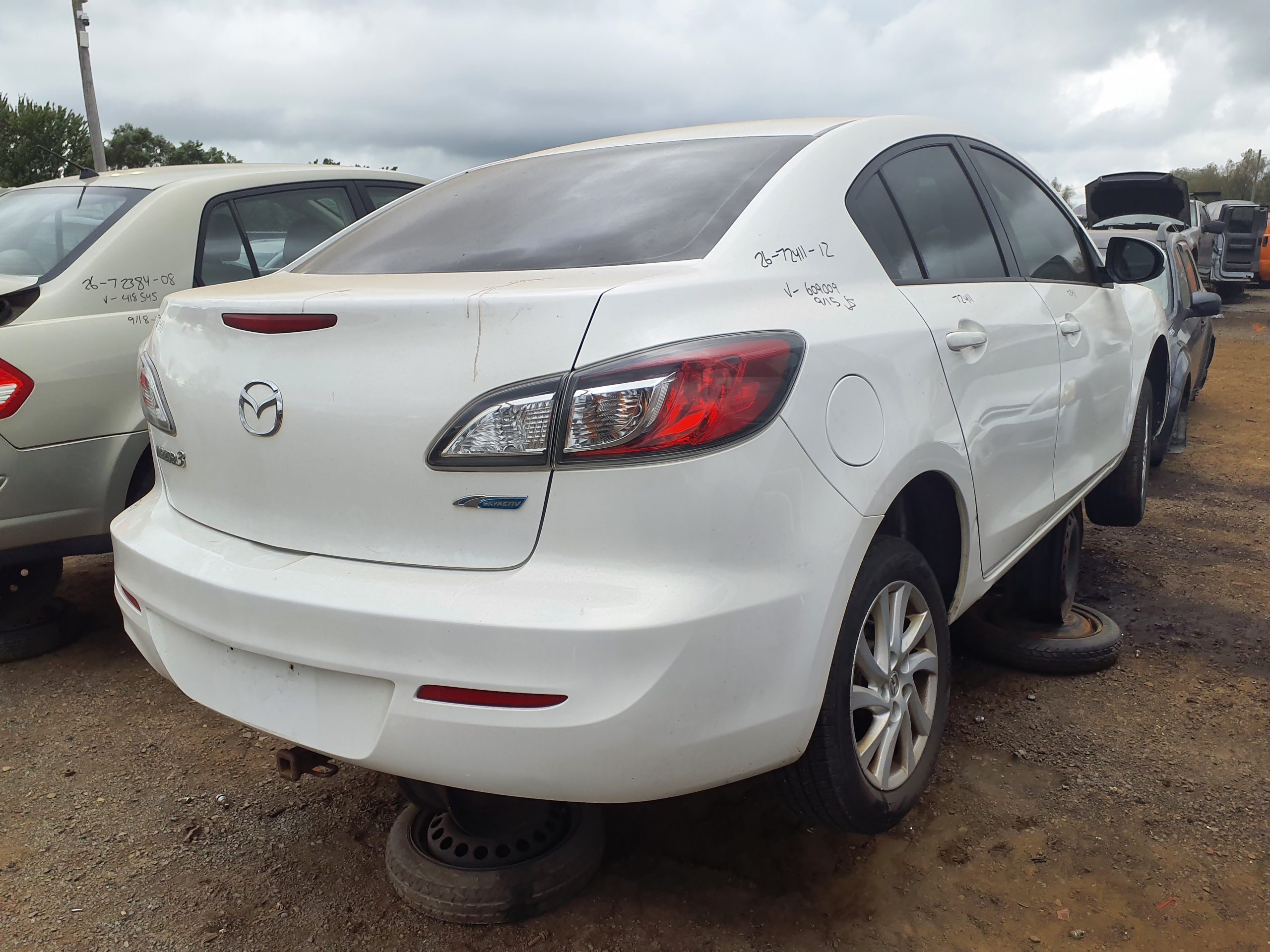 MAZDA MAZDA3 2012