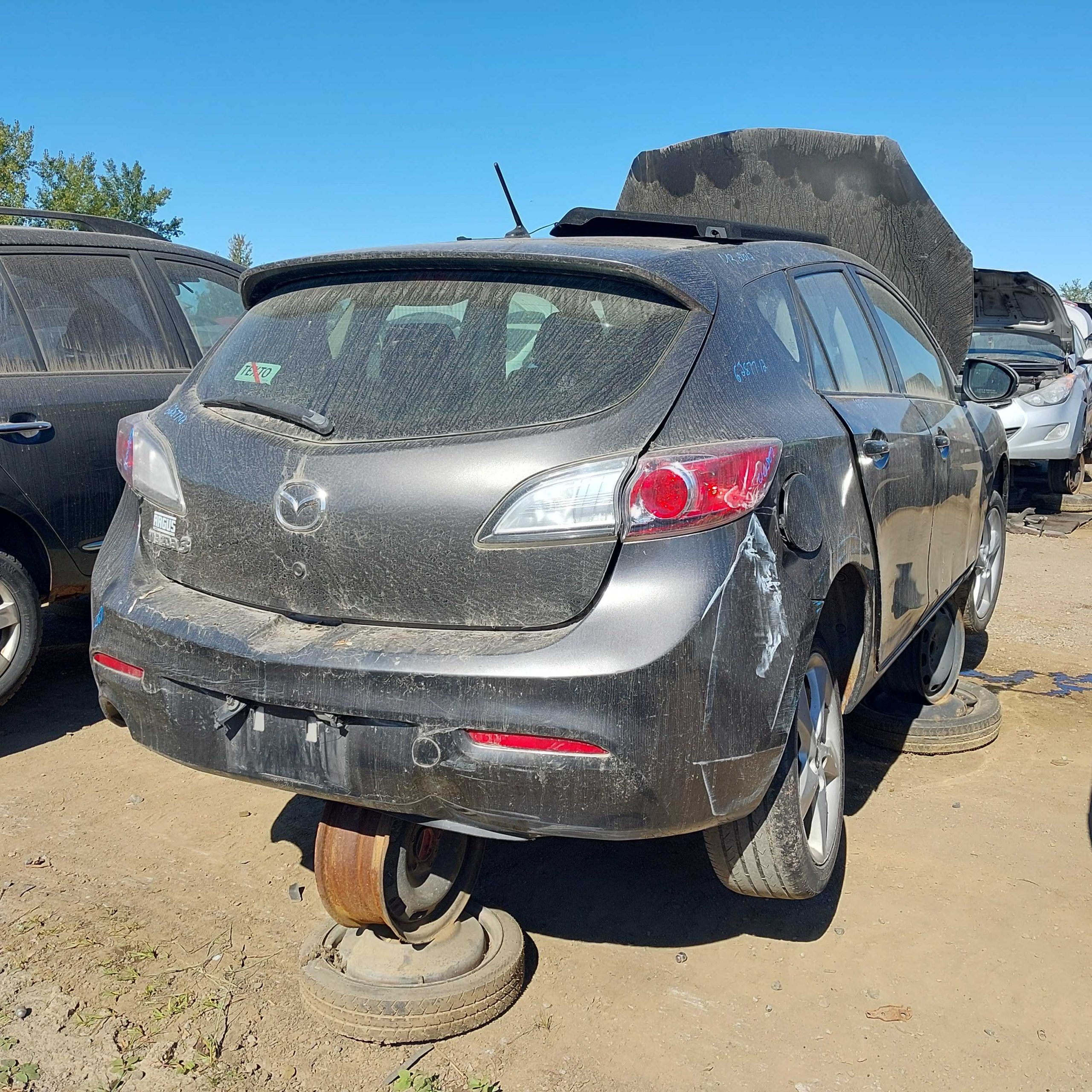MAZDA MAZDA3 2012