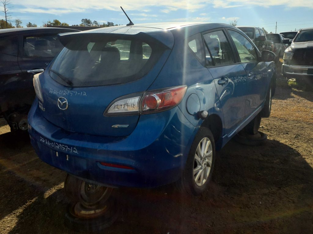 MAZDA MAZDA3 2012