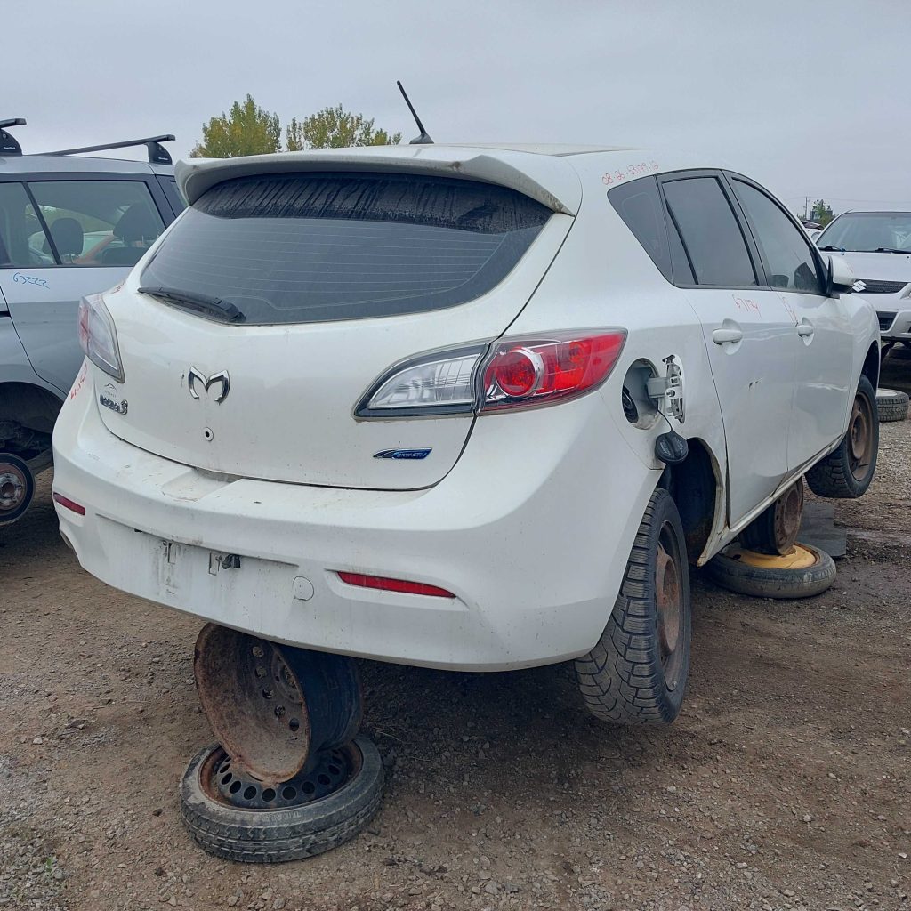 MAZDA MAZDA3 2012